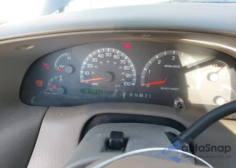 2002 Ford F-150 Lariat/Xlt z USA, uszkodzony, nr VIN 1FTRW08L52KB27421